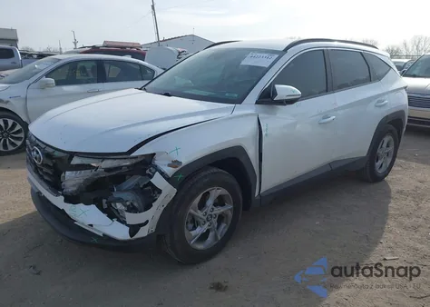 2022 Hyundai Tucson Sel z USA, uszkodzony, nr VIN 5NMJB3AE3NH014184